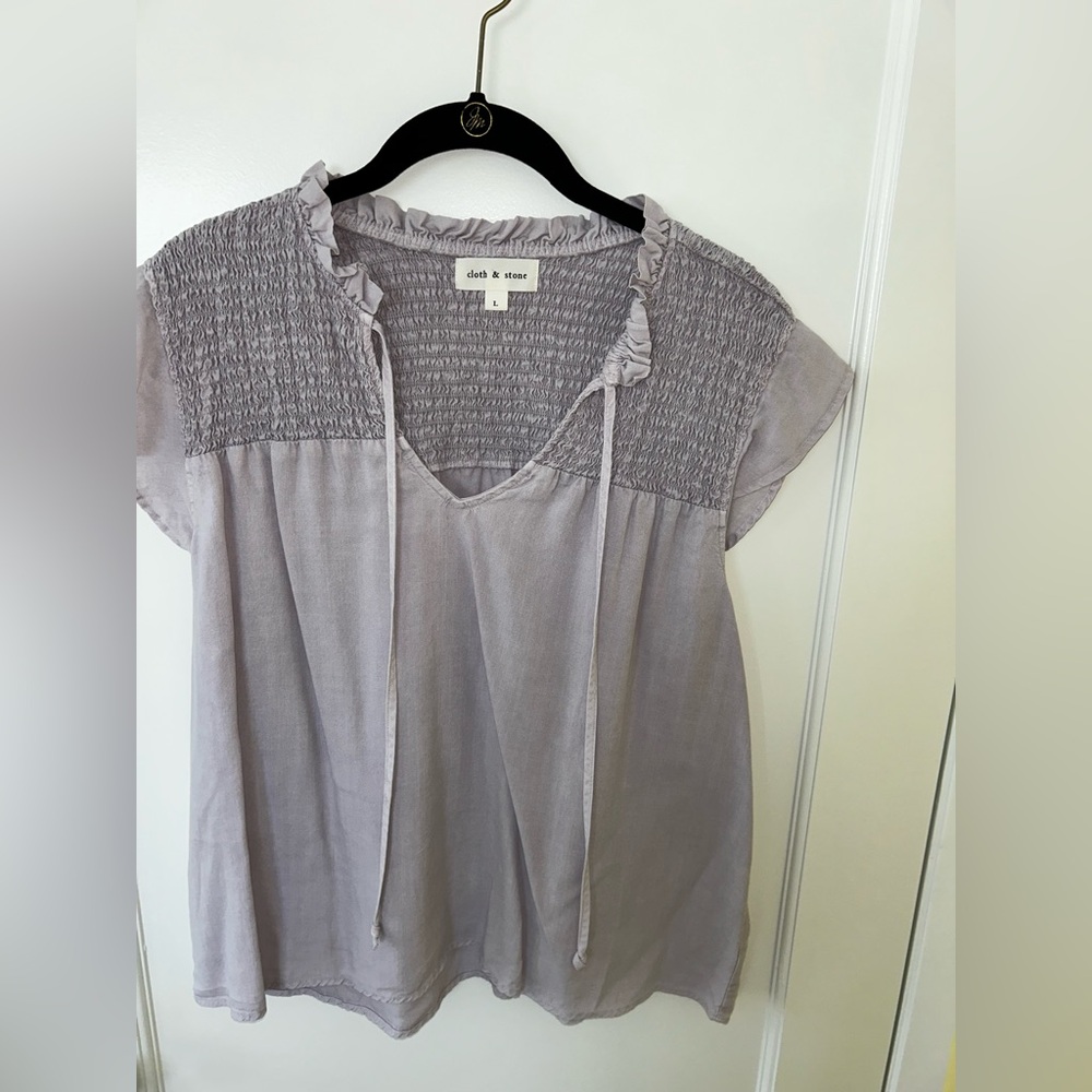 Cloth and Stone Women's Lavender flutter sleeve Top